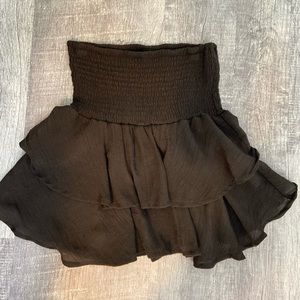 black flowy skirt! (size xs)